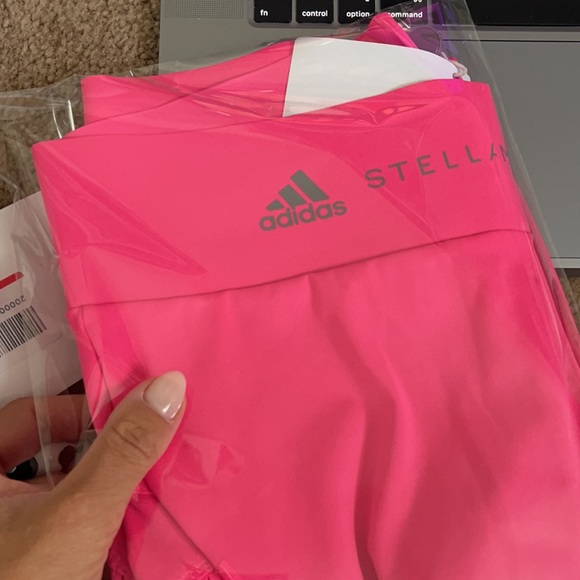 Performance Essentials 3/4 Tights
STELLA MCCARTNEY - Picture 1 of 10